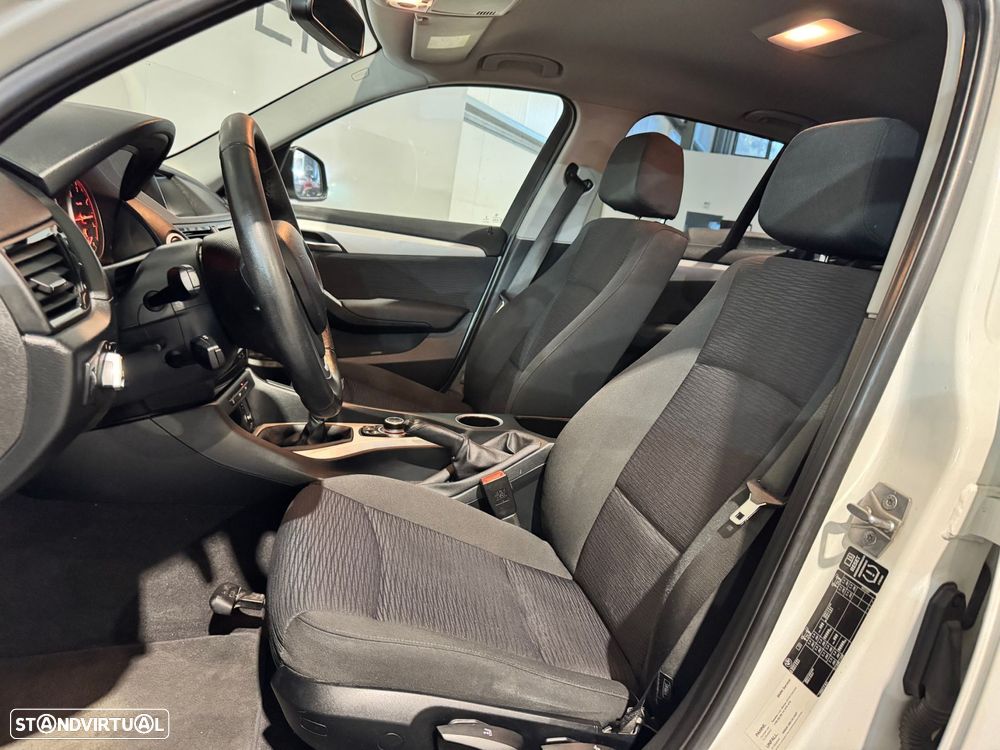 BMW X1 16 d sDrive Line Sport - 41