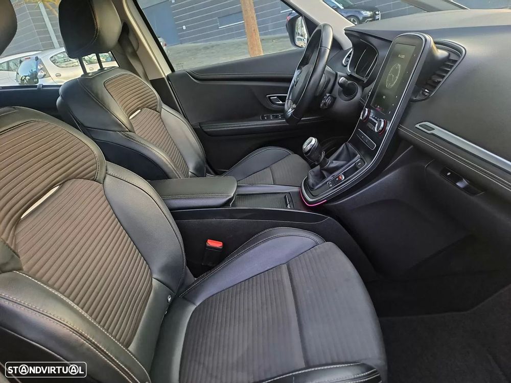 Renault Grand Scénic 1.5 dCi Intens Hybrid Assist SS - 26
