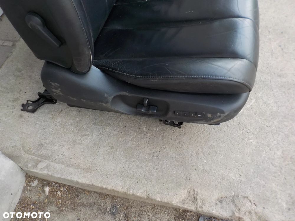 MAZDA CX-7 FOTELE PODŁOKIETNIK  KANAPA SKÓRA BOCZKI GRZANE - 5