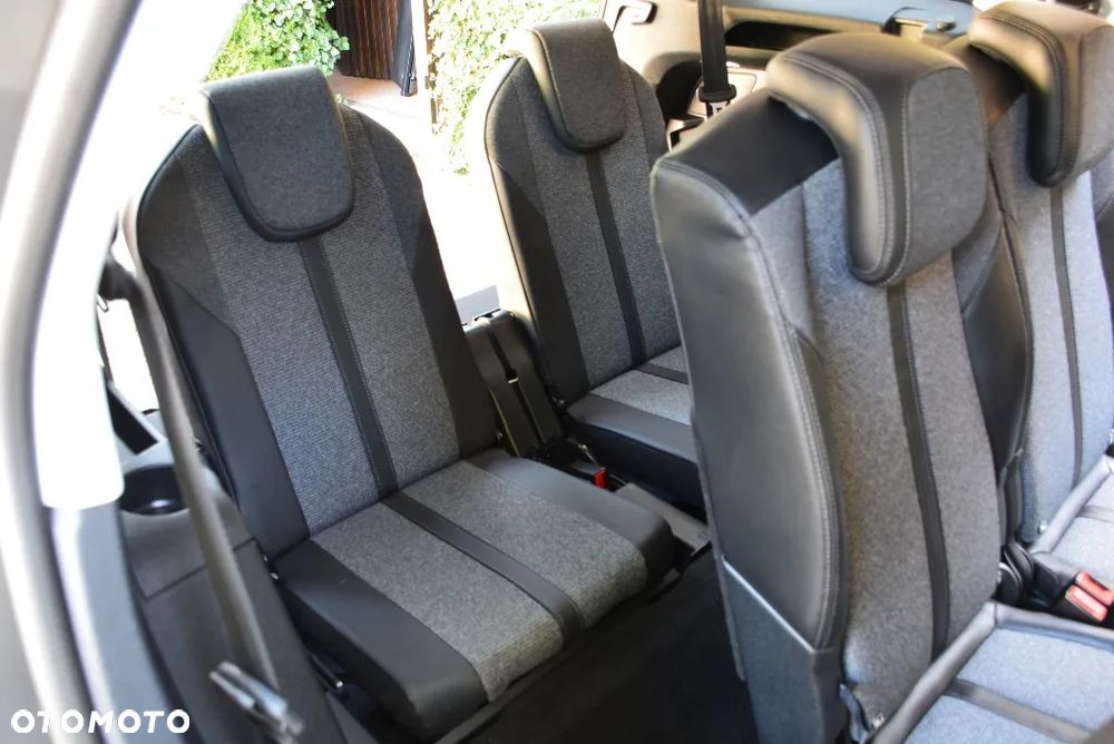 Peugeot 5008 1.6 BlueHDI Allure S&S EAT6 - 8