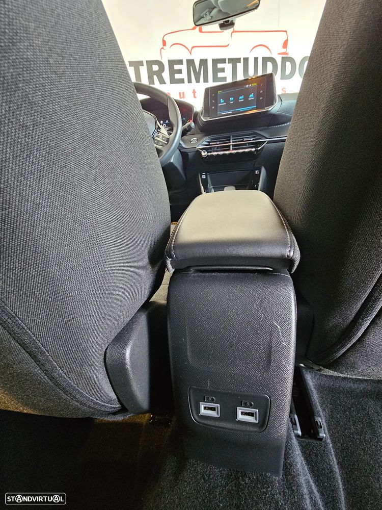 Peugeot e-208 Active Pack - 26