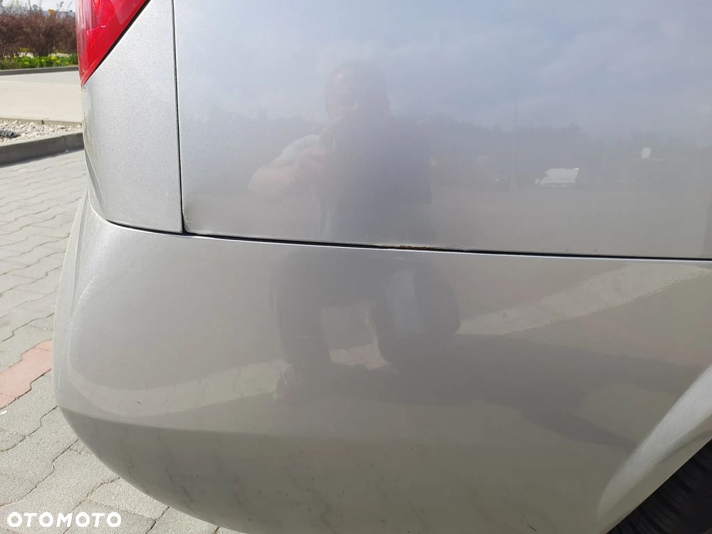 Nissan Primera Traveller 1.8 visia - 26