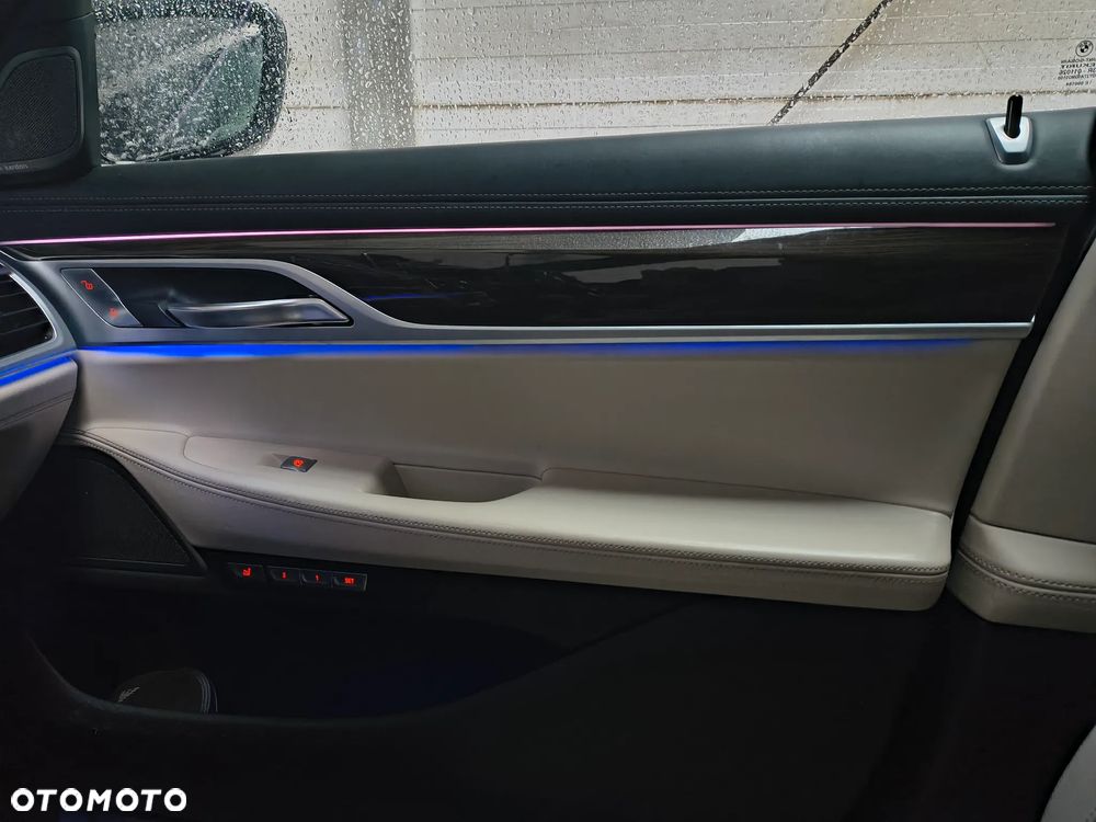 BMW Seria 7 ver-740ld-xdrive - 16