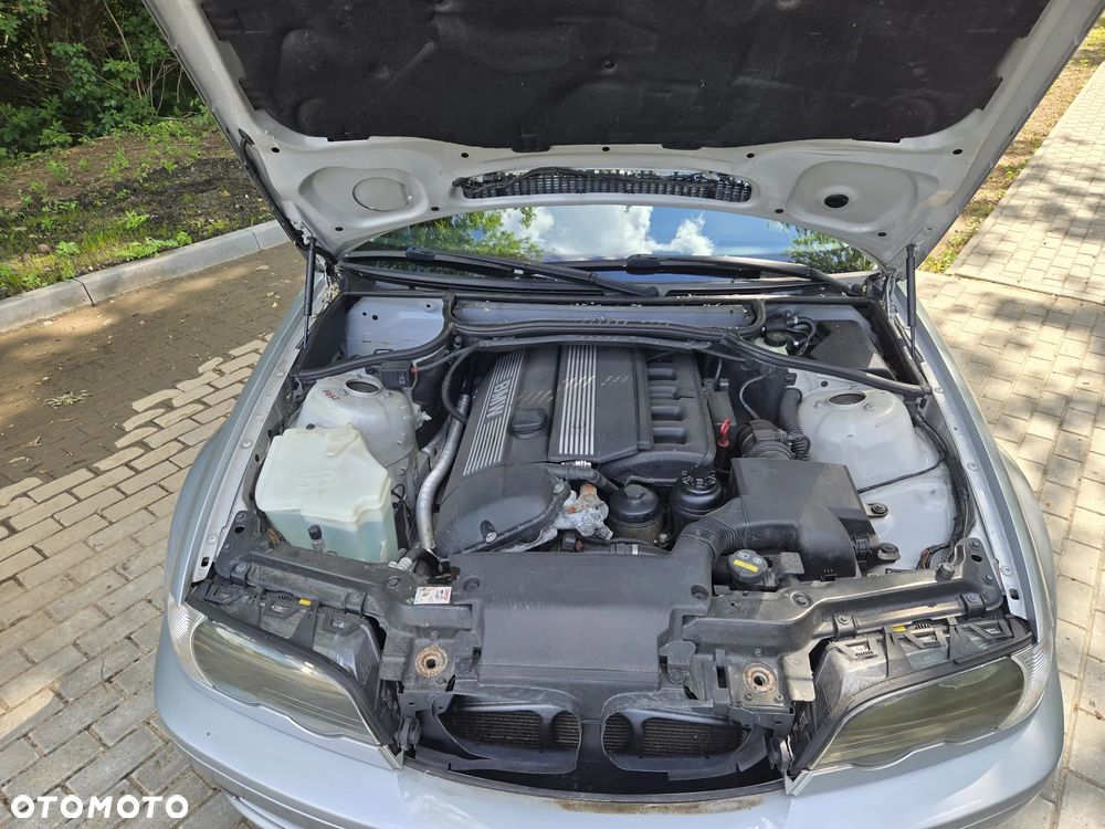 BMW Seria 3 323Ci - 12