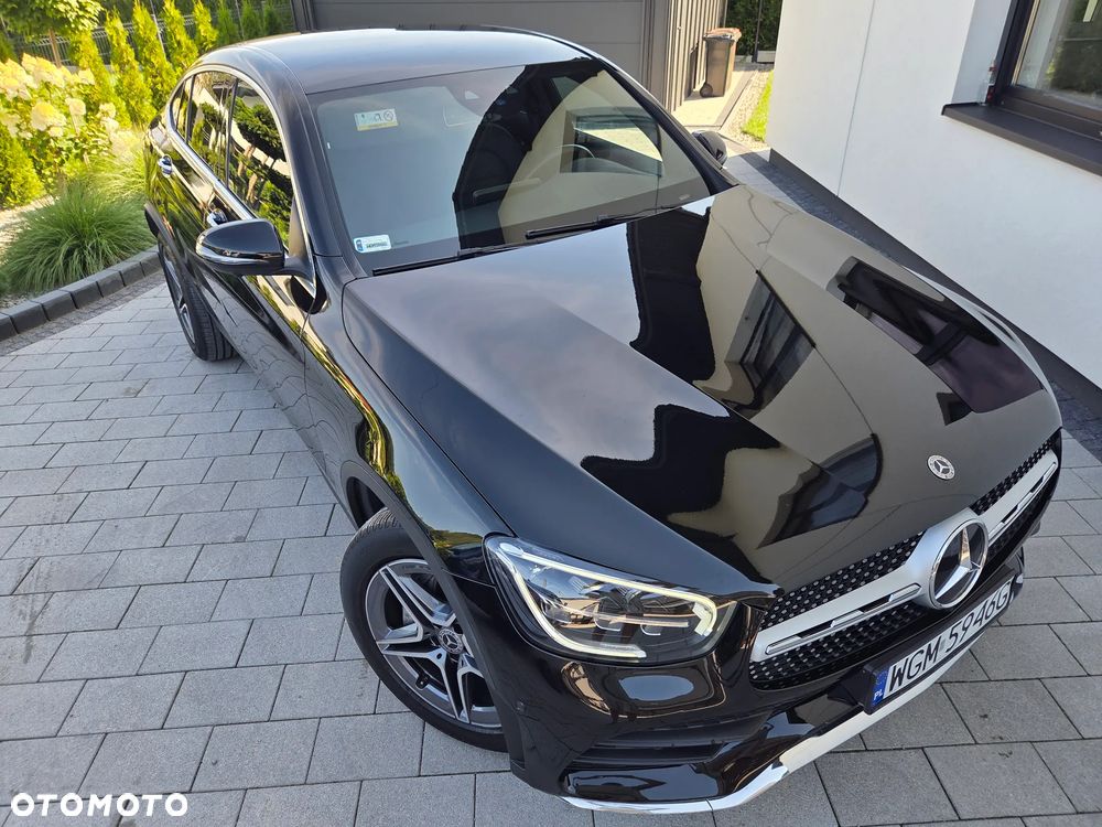 Mercedes-Benz GLC 200 4Matic 9G-TRONIC AMG Line Plus - 21