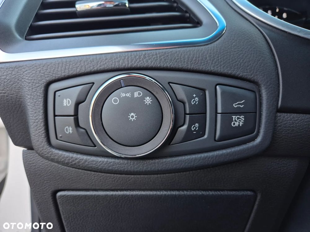 Ford Edge 2.0 EcoBlue Bi-Turbo 4x4 ST-LINE - 28