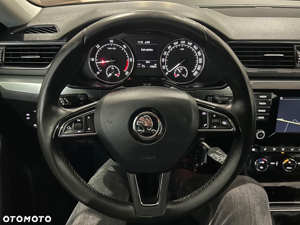 Skoda Superb 1.6 TDI GreenLine - 33