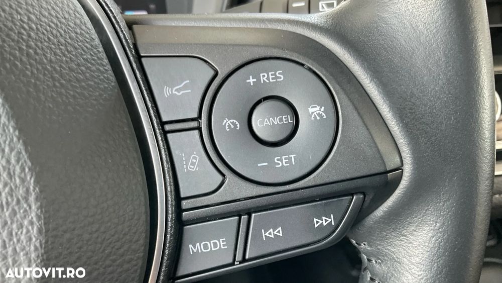 Toyota Corolla 1.8 HSD TS Dynamic - 24