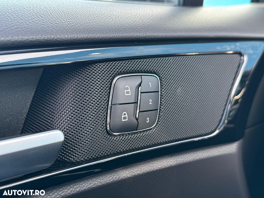 Ford Mondeo 2.0 HEV ST Line High - 13