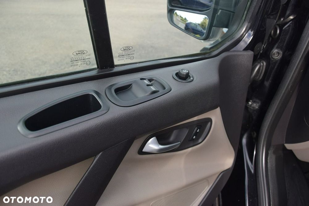 Ford Transit Custom - 38