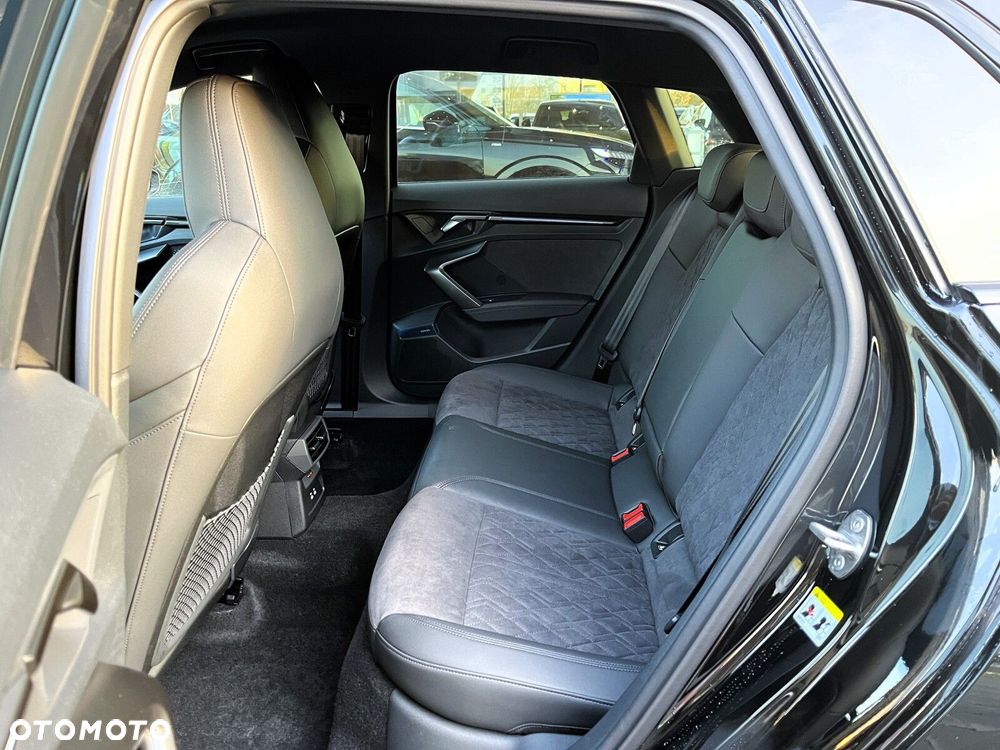 Audi RS3 Sportback - 22