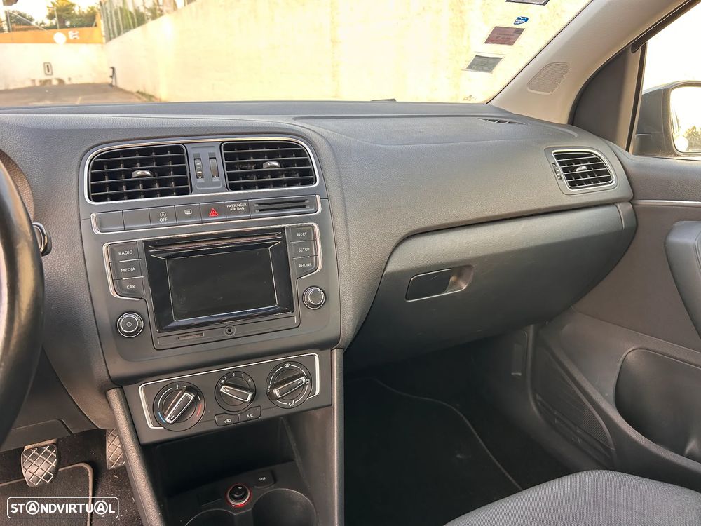 VW Polo 1.4 TDi BlueMotion - 11