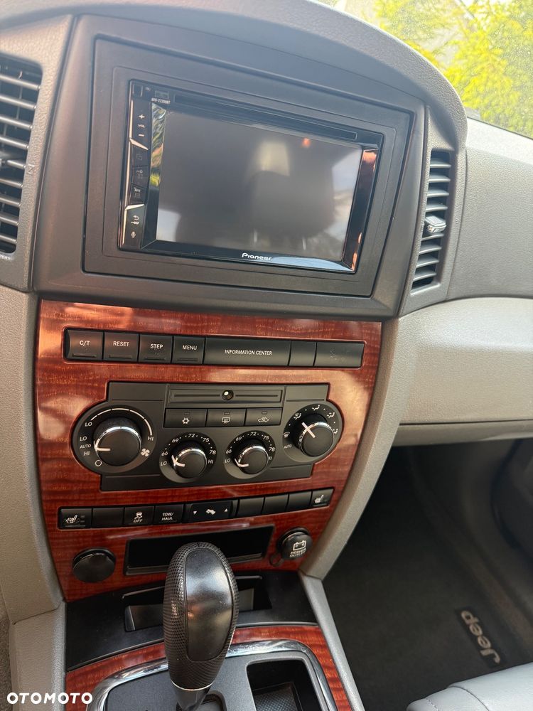 Jeep Grand Cherokee 5.7 V8 Limited Executive - 23