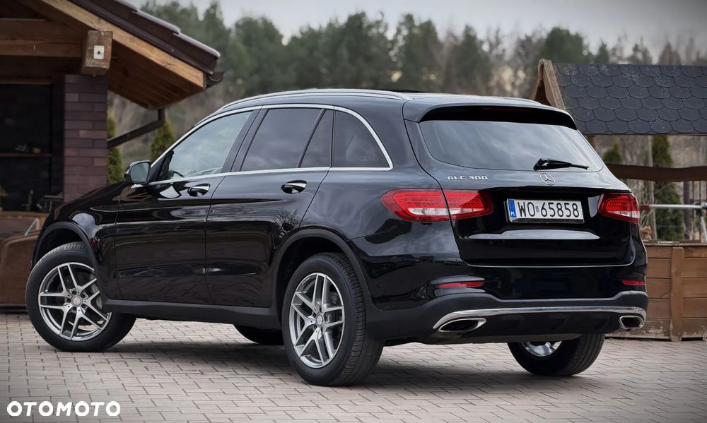 Mercedes-Benz GLC - 22