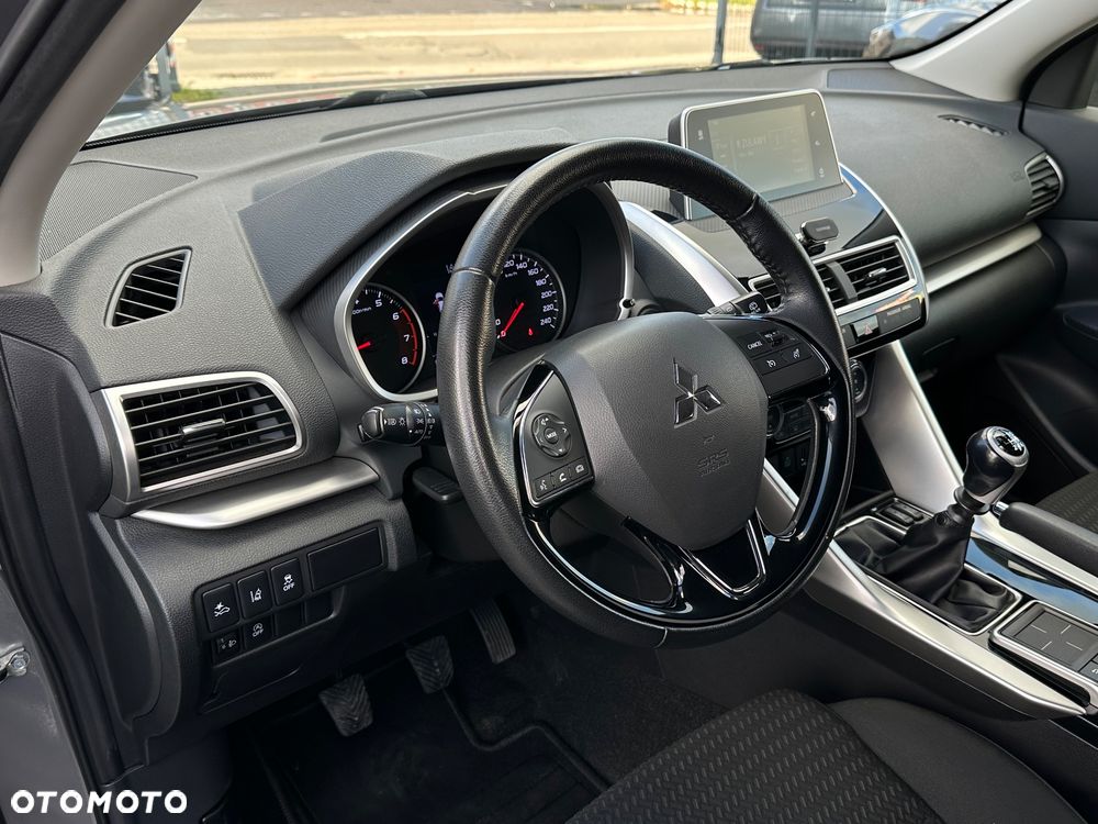 Mitsubishi Eclipse Cross 1.5 T Intense - 13