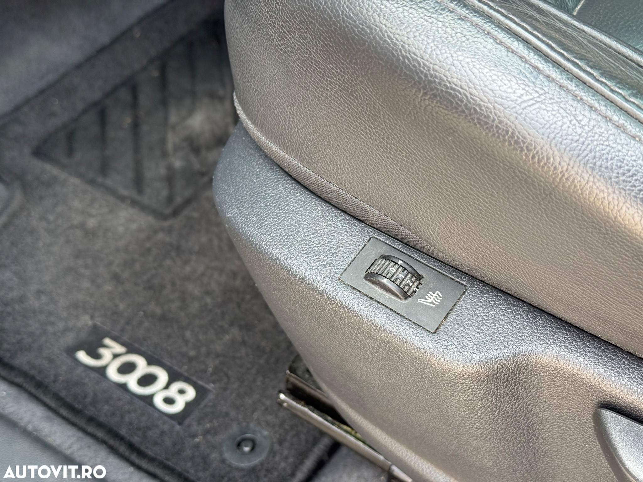 Peugeot 3008 e-HDi FAP 110 EGS6 Stop&Start Allure - 16