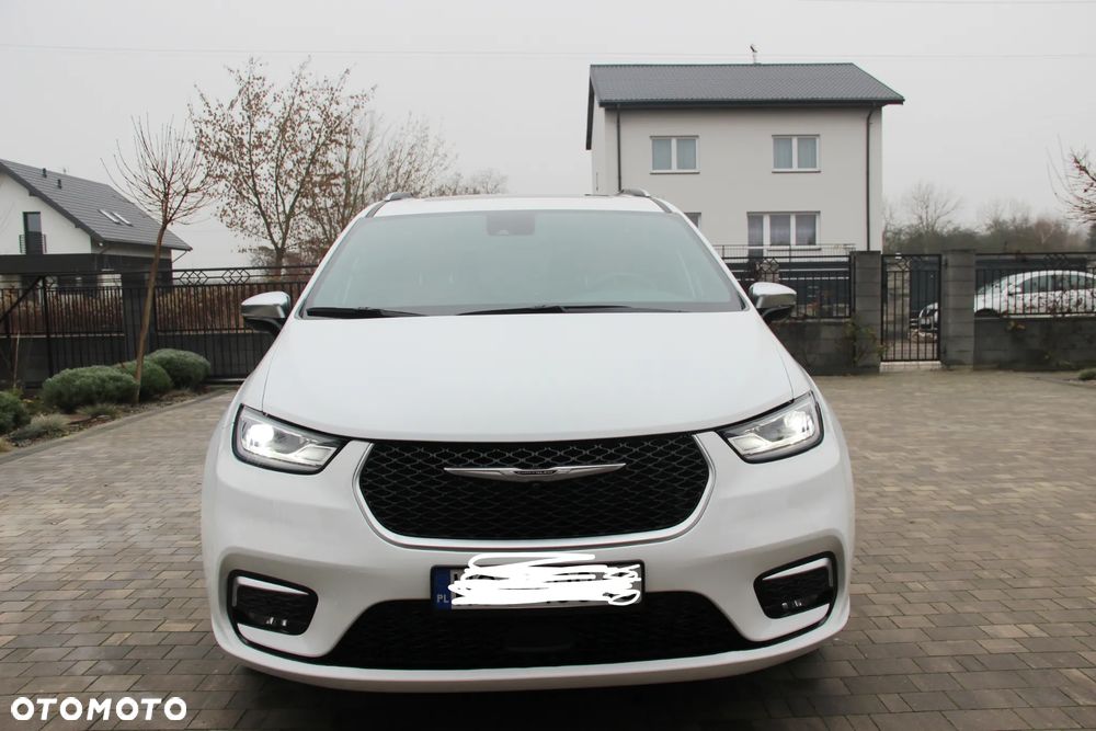 Chrysler Pacifica - 3