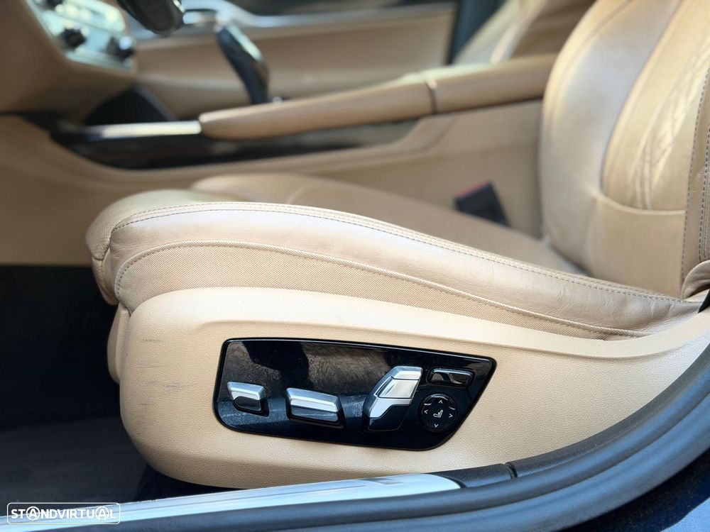 BMW 750 d xDrive Pack M - 19