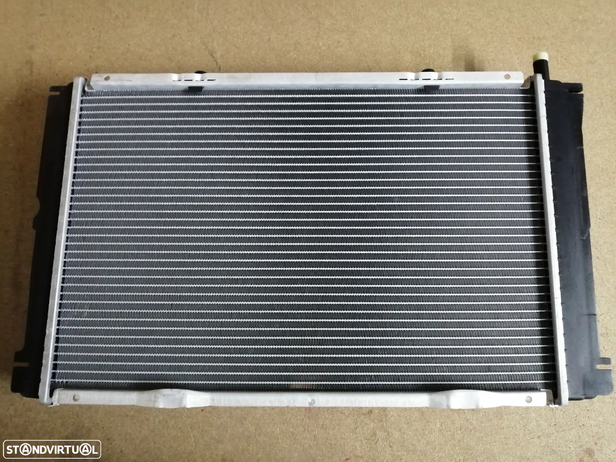 Radiador Mercedes Benz 190 W201 - 1