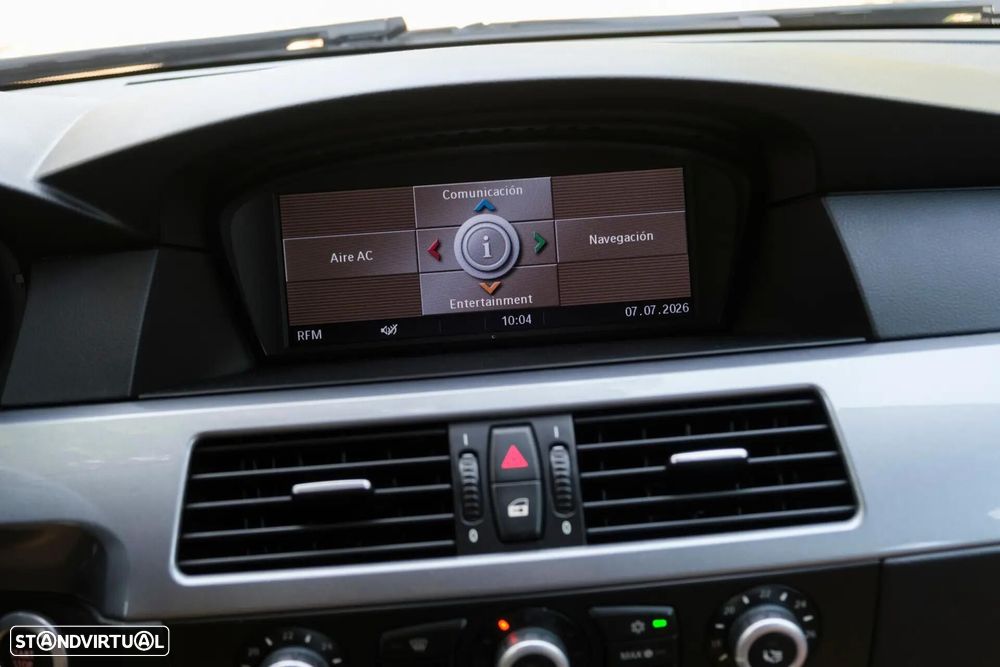 BMW 520 d Executive - 19