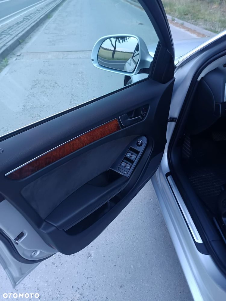Audi A4 Avant 2.0 TDI Multitronic - 11