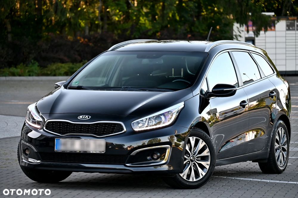 Kia Ceed 1.6 GDI ISG Spirit - 3