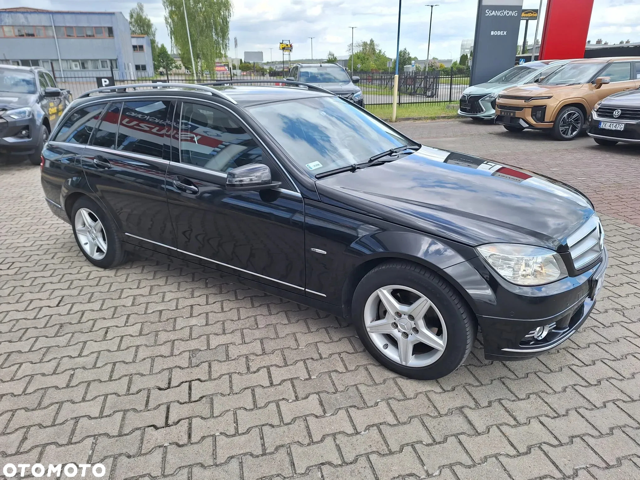 Mercedes-Benz Klasa C 180 K BlueEff Avantgarde - 4