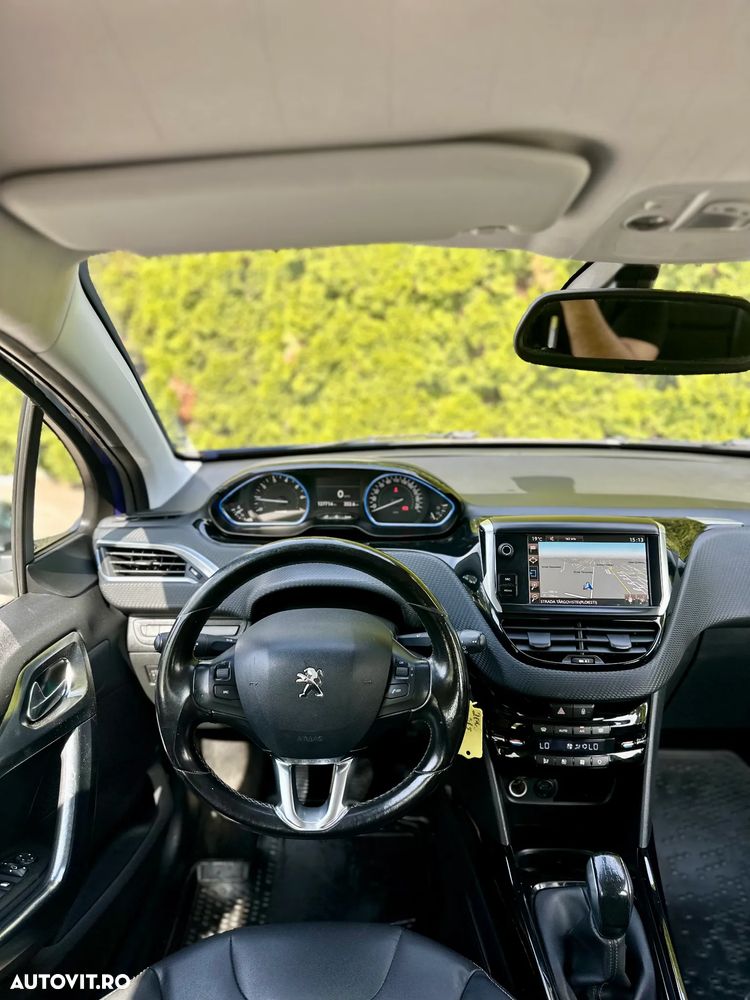 Peugeot 2008 - 13