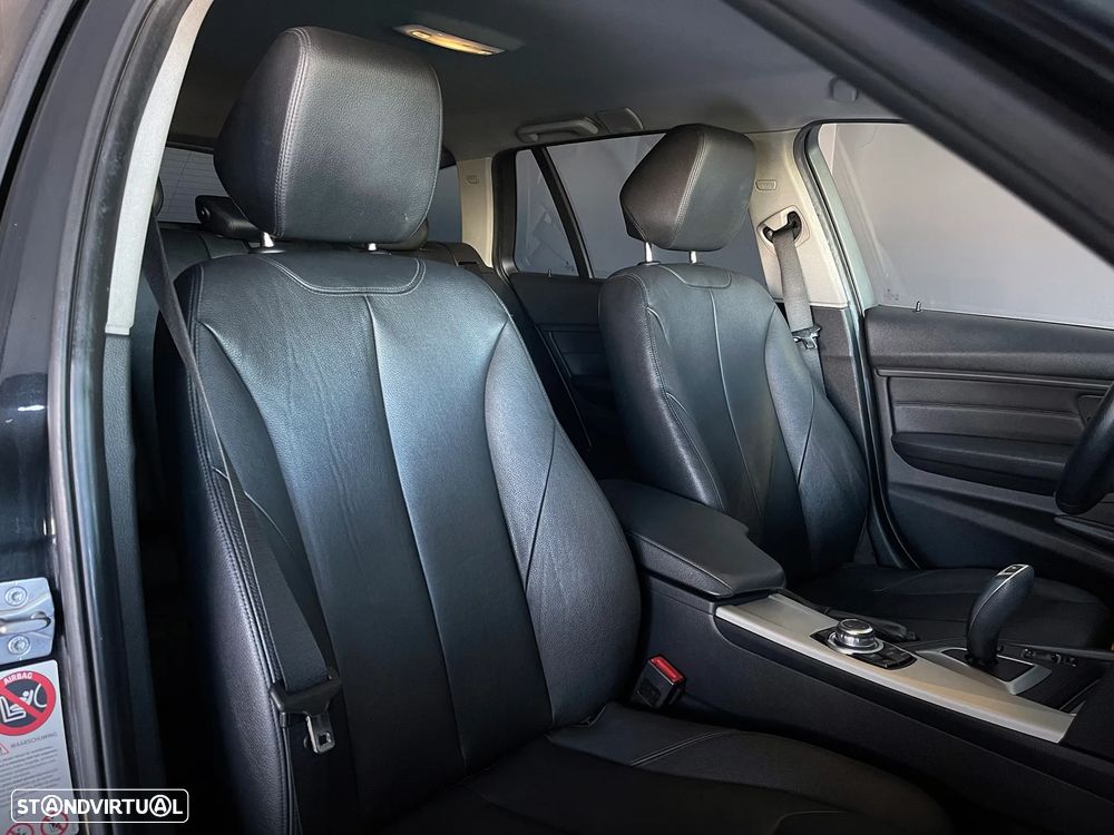 BMW 320 d Touring Sport Auto - 17