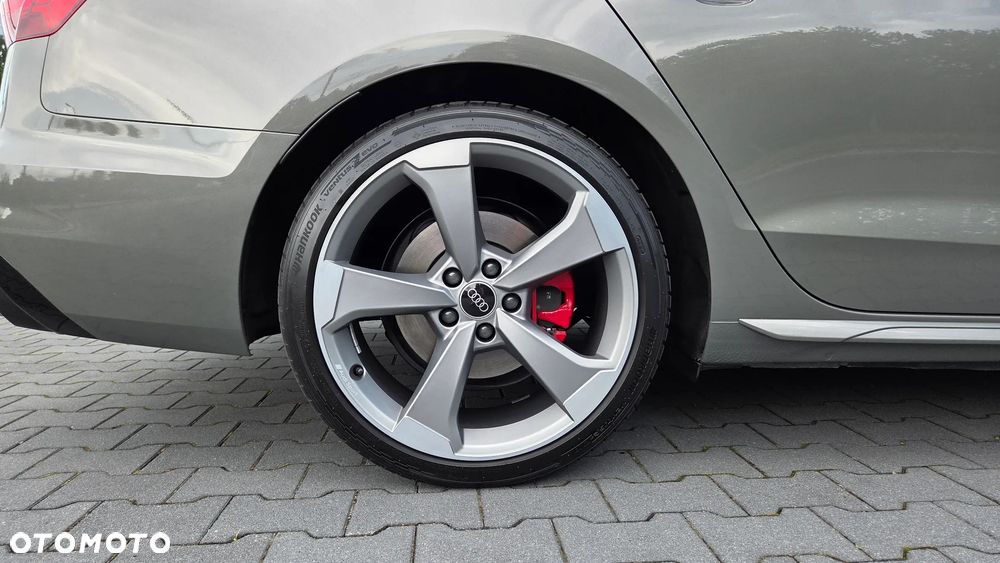 Audi A4 Avant 40 TDI quattro S tronic S line - 28