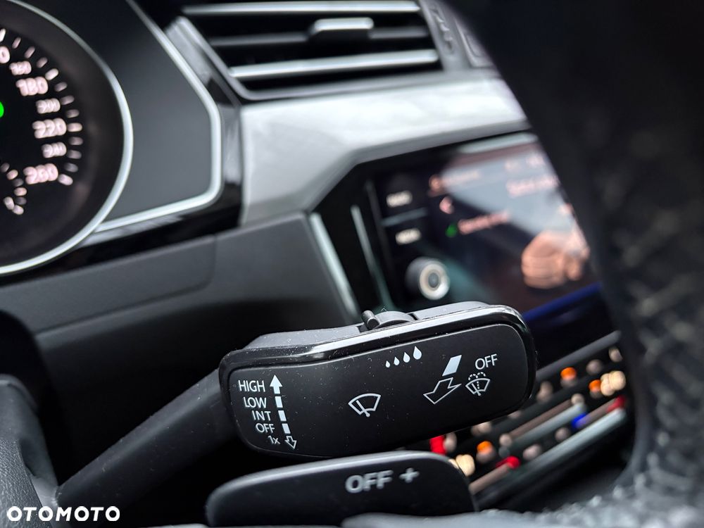 Volkswagen Passat 1.5 TSI EVO Business DSG - 26