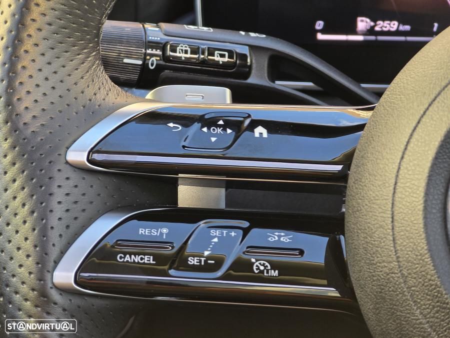 Mercedes-Benz C 300 de 4Matic T 9G-TRONIC AMG Line - 22