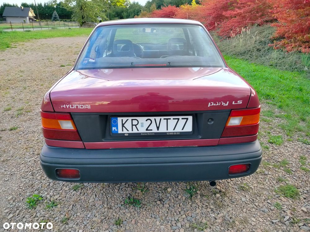 Hyundai Pony - 3
