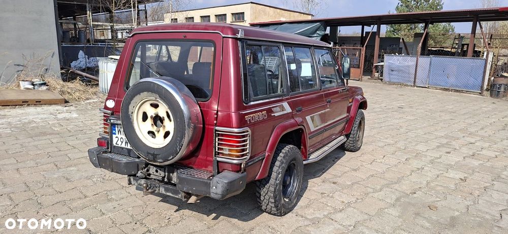 Mitsubishi Pajero - 5