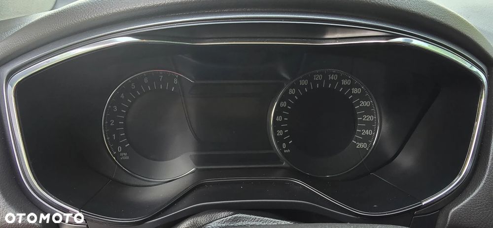Ford Mondeo 2.0 EcoBoost STart-Stopp Autom Titanium - 13