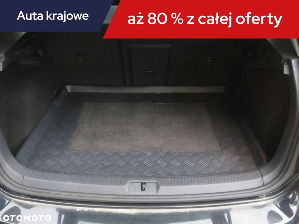 Volkswagen Golf - 16