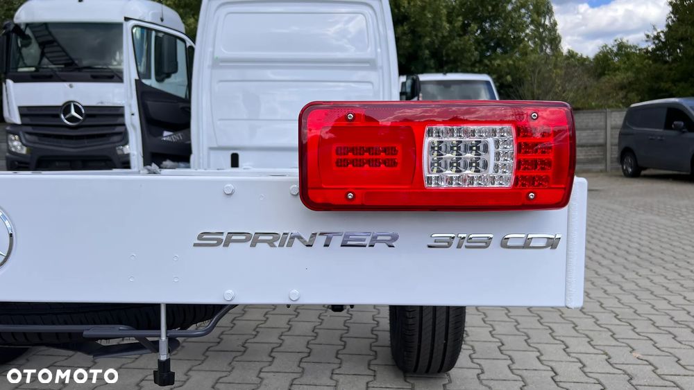 Mercedes-Benz Sprinter 319 CDI - 25