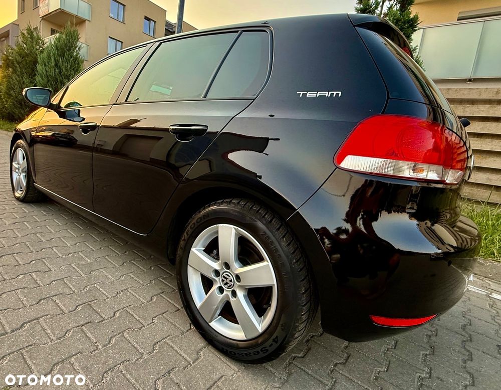 Volkswagen Golf 2.0 TDI DPF BlueMotion Technology Team - 18