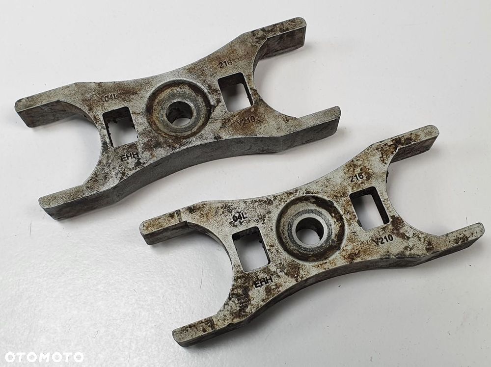 ŁAPKA MOCOWANIE WTRYSKU VW NEW BEETLE II 04L216EHH - 3