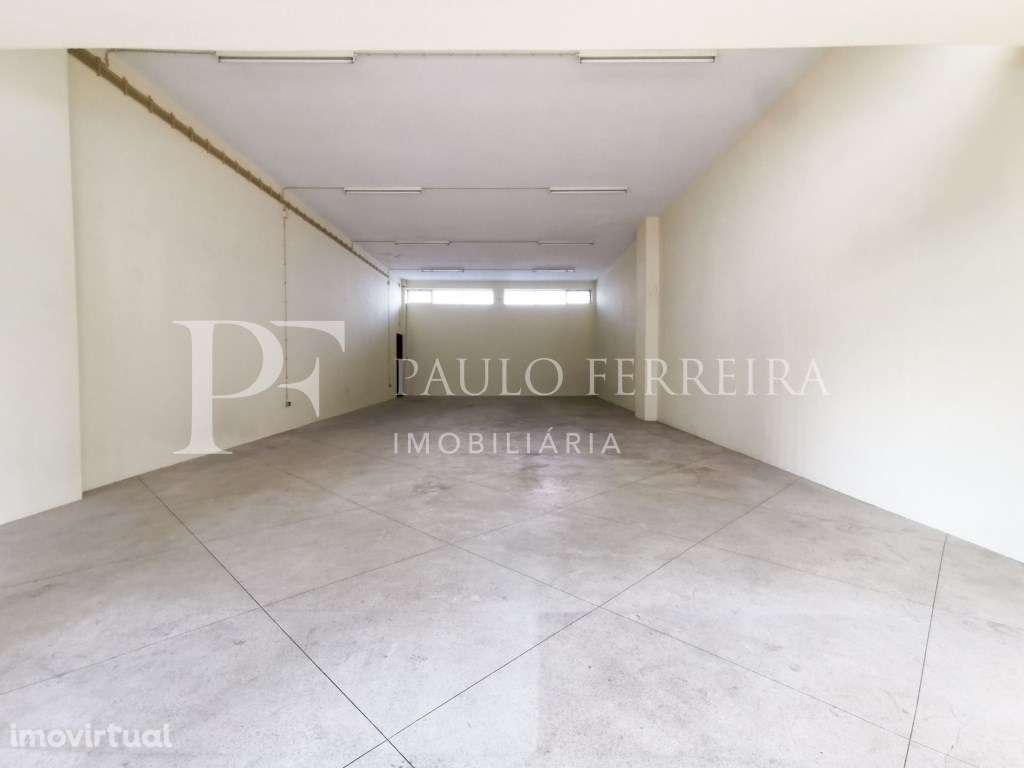 Loja junto ao centro de Famalicão - Grande imagem: 3/5