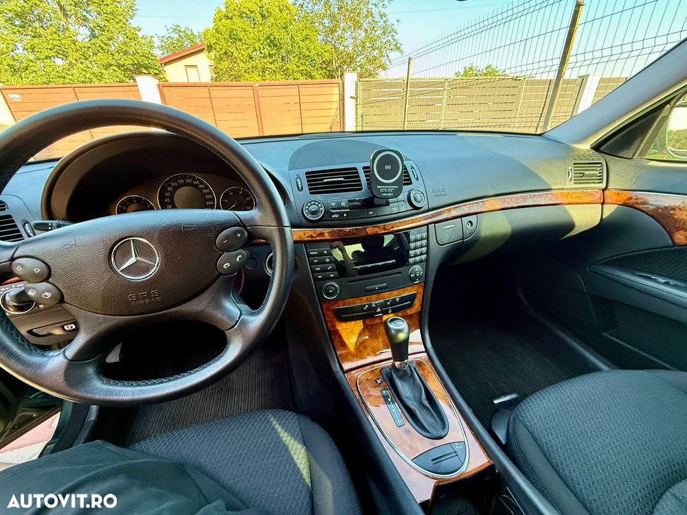 Mercedes-Benz E - 8