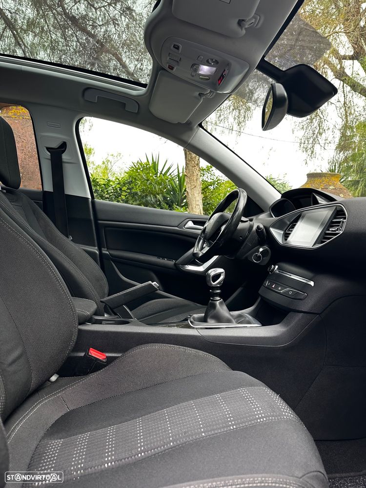 Peugeot 308 HDi FAP 90 Tendance - 18