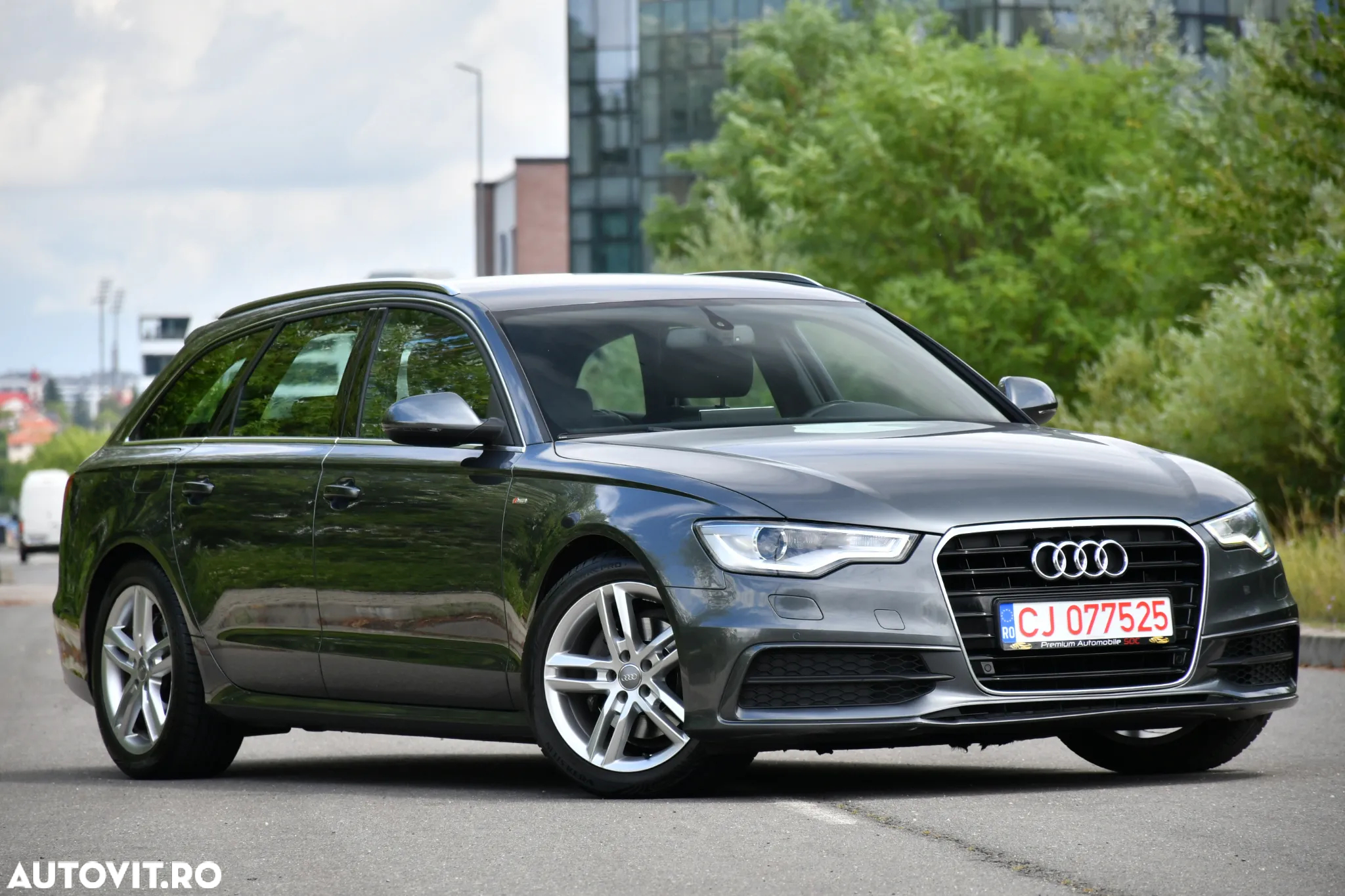 Audi A6 Avant 2.0 TDI Ultra S tronic - 11