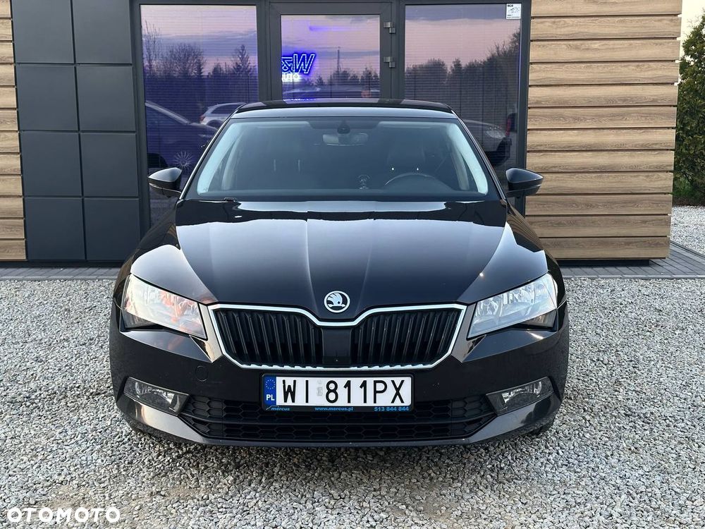 Skoda Superb 2.0 TDI Ambition DSG - 2
