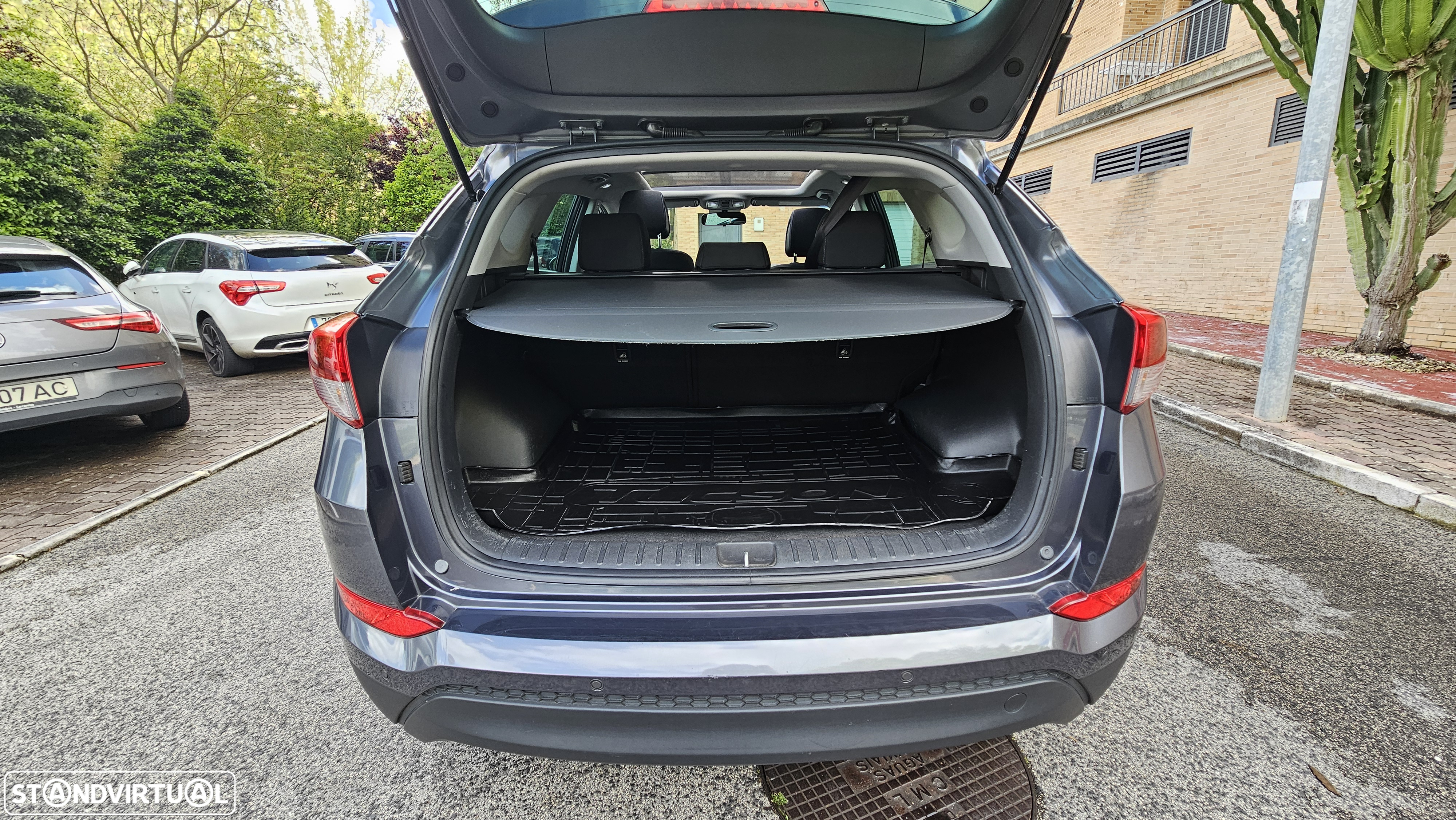 Hyundai Tucson 1.7 CRDi Premium - 39
