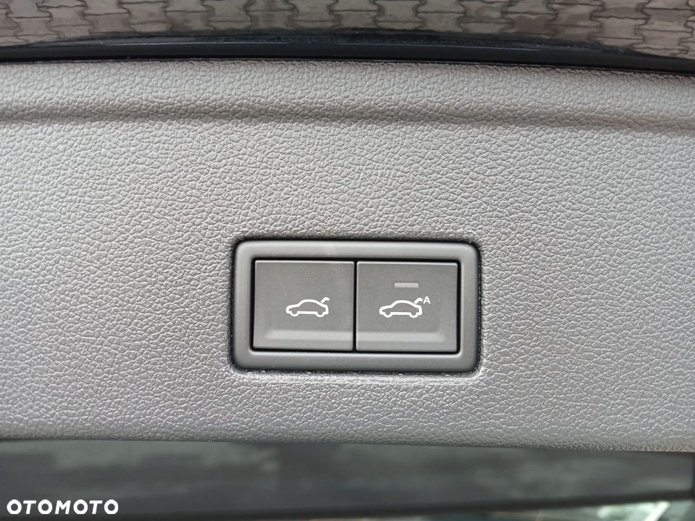 Volkswagen Touareg - 10
