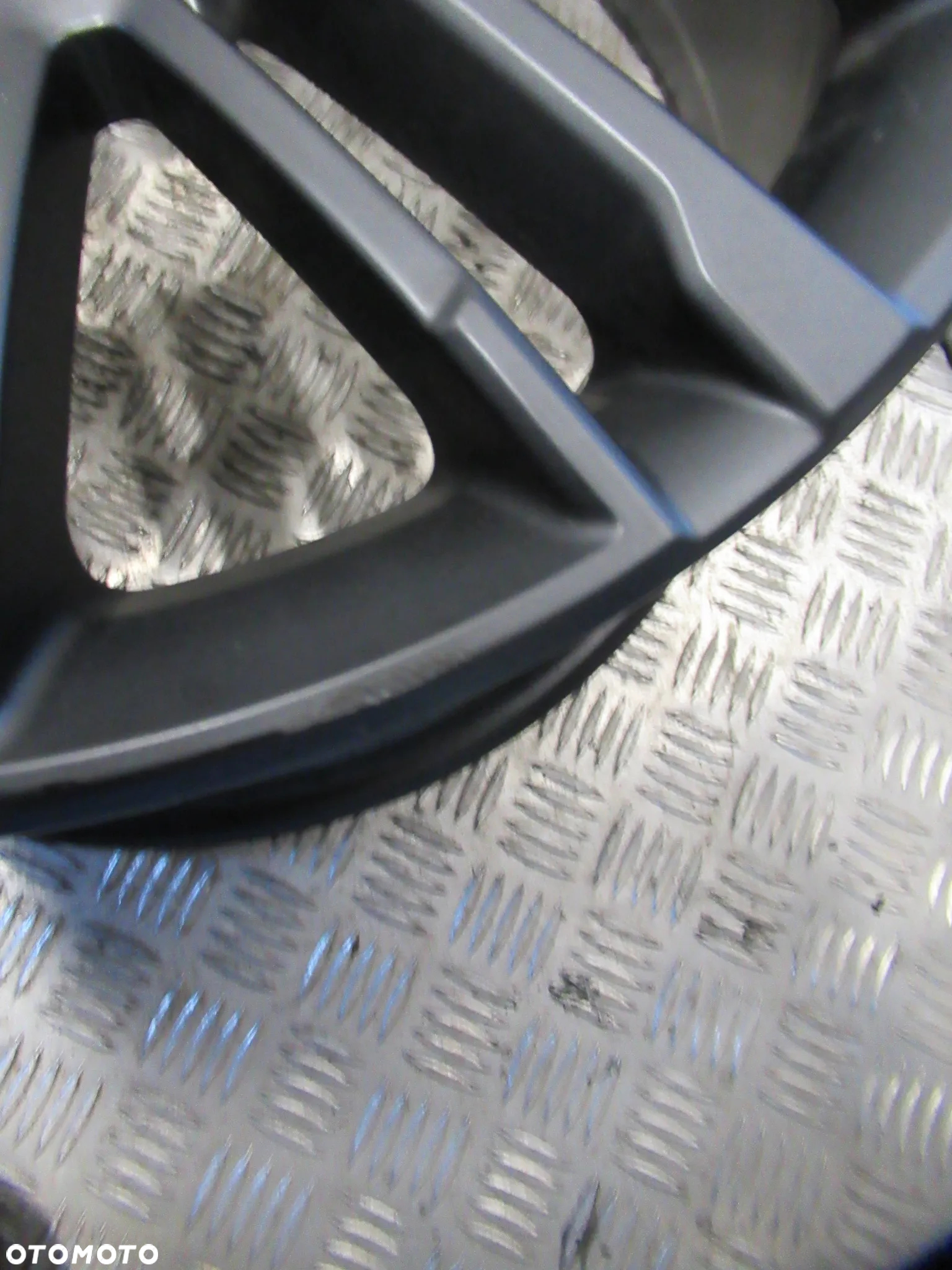 Felgi Audi A4 B9 A5 A6 S-Line 8,5Jx19 et40 5x112 - 8