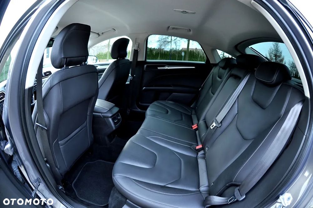 Ford Mondeo 2.0 TDCi Titanium - 25