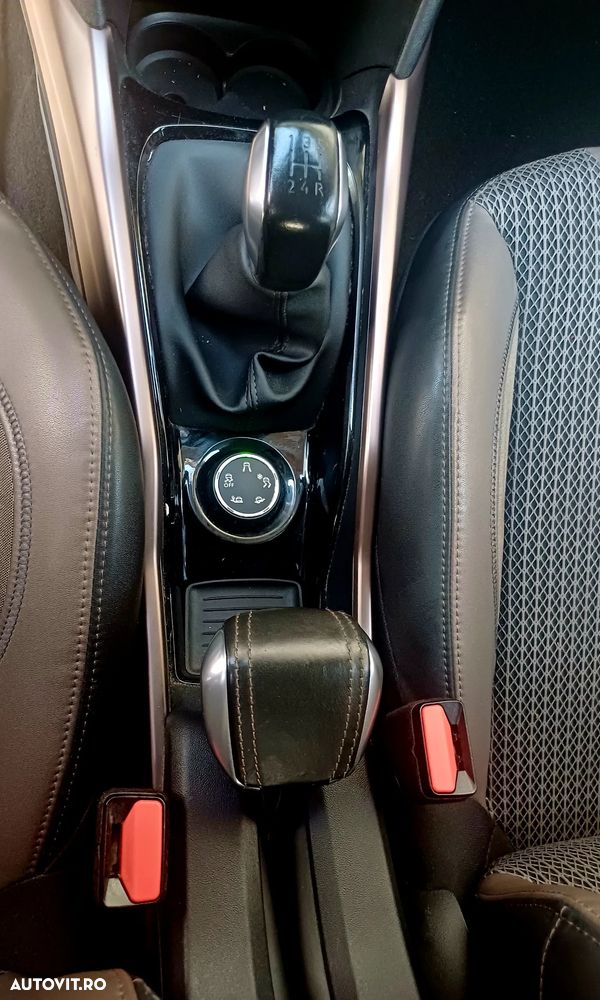 Peugeot 2008 120 VTI Allure - 8