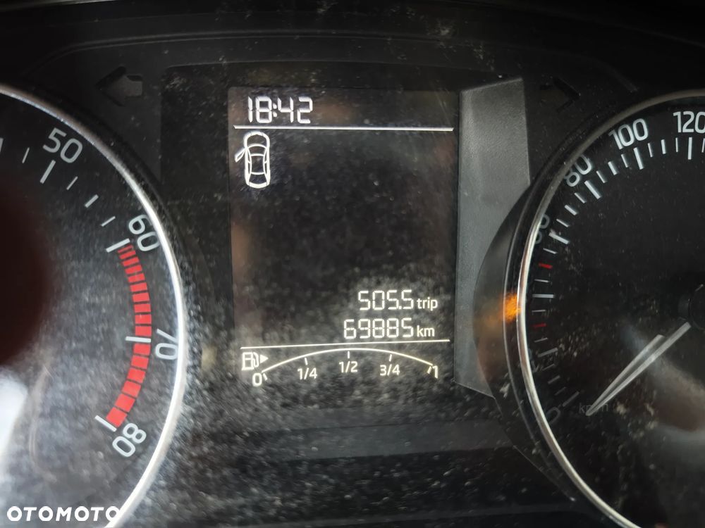 Skoda Fabia 1.0 Ambition - 8